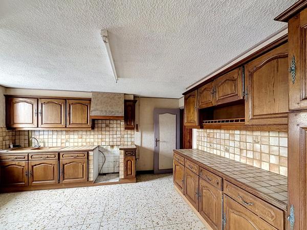 MAISON A RENOVER