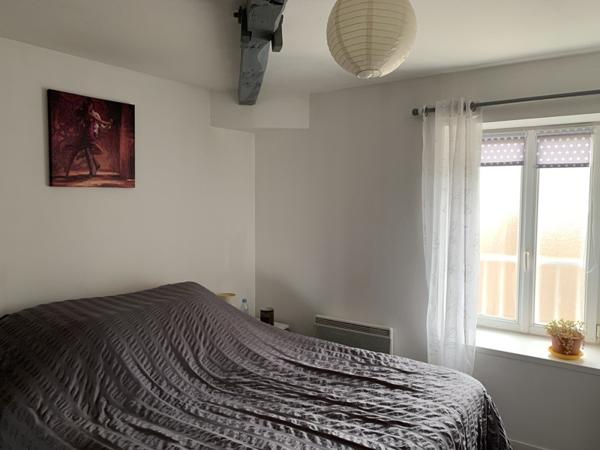 Immeuble à vendre |                                       Sauzé-Vaussais |                                            90 m²