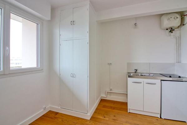 Studette / chambre de service Antony 9.23 m2