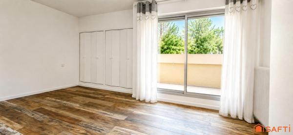 Vie de plain pied - 7 chambres - Grande pièce de vie