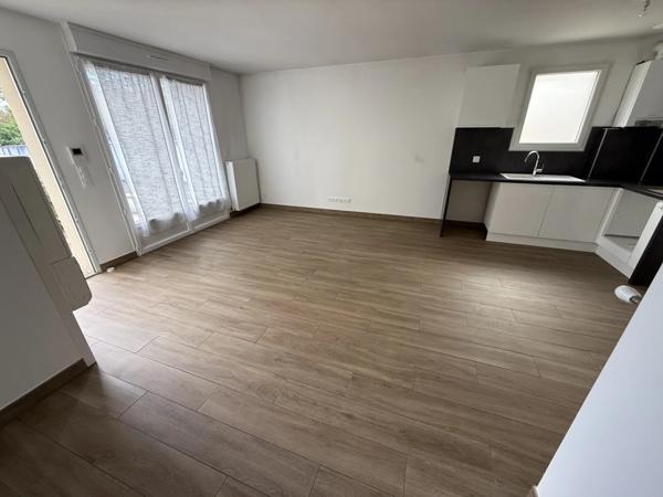 Location                                                      Appartement
                        
                     3 pièces                      58 m2                     à Moret-Loing-Et-Orvanne