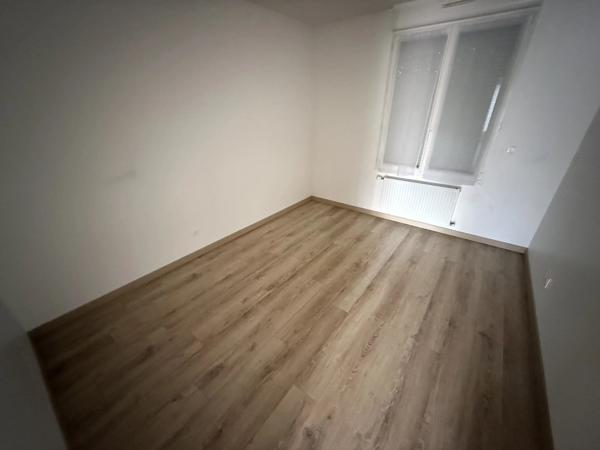Location                                                      Appartement
                        
                     3 pièces                      58 m2                     à Moret-Loing-Et-Orvanne