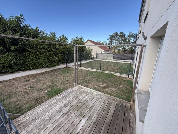 Location                                                      Appartement
                        
                     3 pièces                      58 m2                     à Moret-Loing-Et-Orvanne