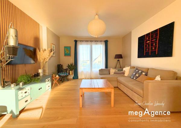 Maison à DONVILLE-LES-BAINS, 50350 - 5 pièces 144m²