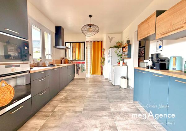 Maison à DONVILLE-LES-BAINS, 50350 - 5 pièces 144m²