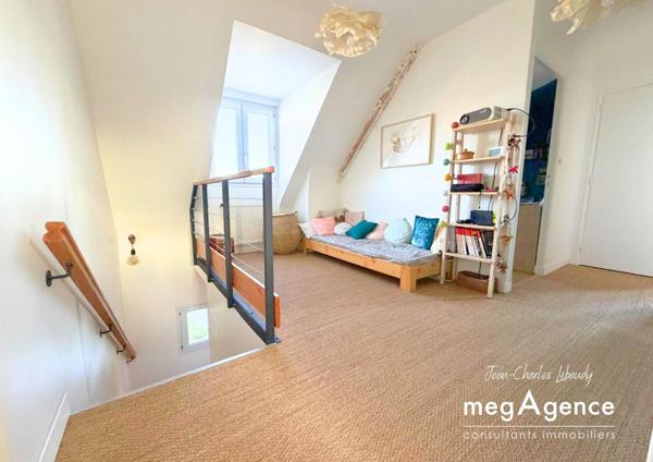 Maison à DONVILLE-LES-BAINS, 50350 - 5 pièces 144m²