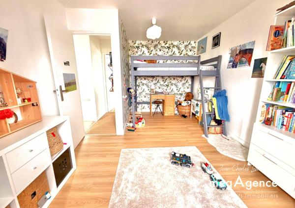 Maison à DONVILLE-LES-BAINS, 50350 - 5 pièces 144m²