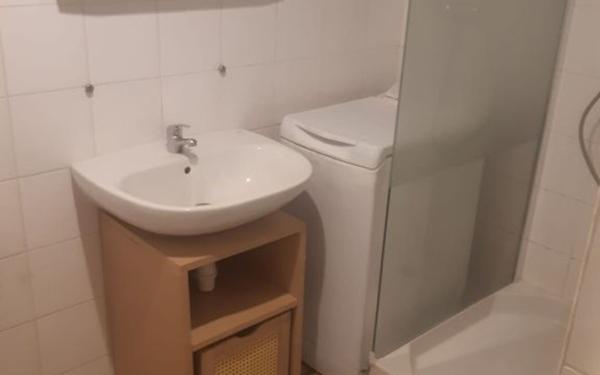 Appartement à louer    1 pièce • 18 m2 Sainte-Luce