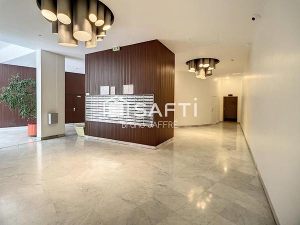 Paris 15ème, Lourmel, résidence de standing, 4 pièces, cave et parking en sus