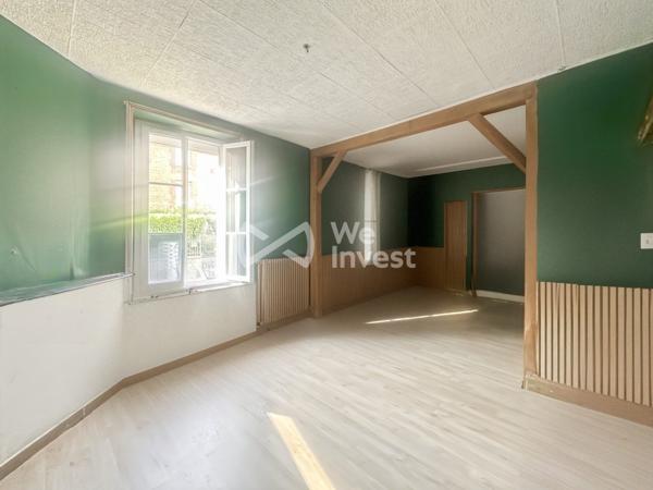 À deux pas du centre-ville, une maison aux beaux volumes qui s'adapte à tous vos projets !