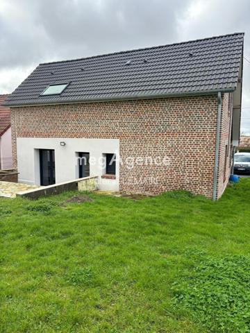 Maison à CLERY-SUR-SOMME, 80200 - 6 pièces 124m²
