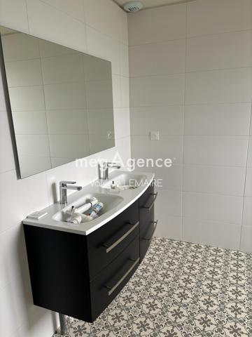 Maison à CLERY-SUR-SOMME, 80200 - 6 pièces 124m²