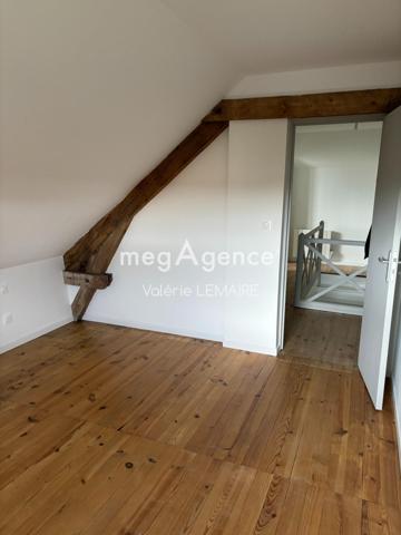 Maison à CLERY-SUR-SOMME, 80200 - 6 pièces 124m²