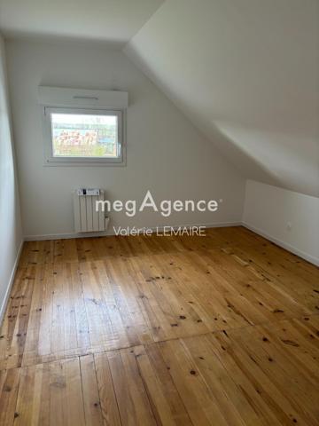 Maison à CLERY-SUR-SOMME, 80200 - 6 pièces 124m²