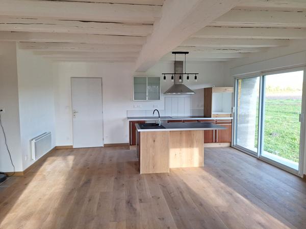 MAISON DE PLAIN PIED 2 CHAMBRES A 20 MN DE JONZAC - DISPO LE 25 NOVEMBRE