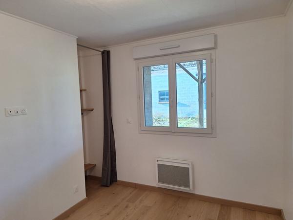 MAISON DE PLAIN PIED 2 CHAMBRES A 20 MN DE JONZAC - DISPO LE 25 NOVEMBRE