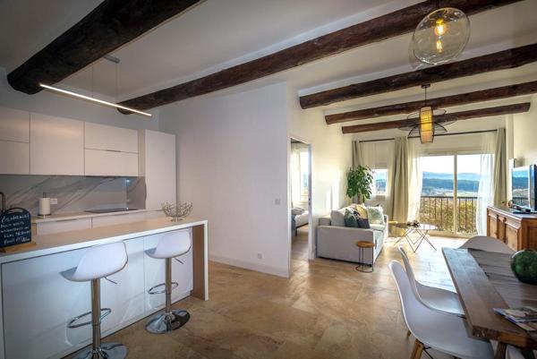 Appartement  3 pièce rénové avec magnfique vue