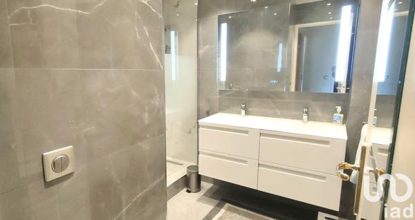 Appartement à vendre 4 pièces 87 m² Paris 19