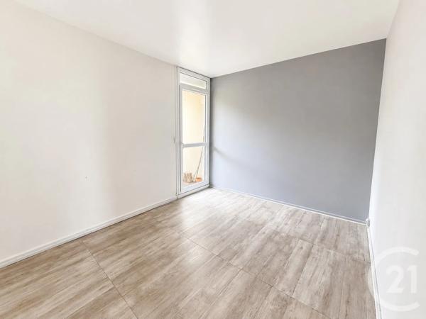 Appartement F4 à vendre  4 pièces - 69,79 m 2   AVON  - 77