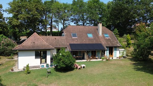 Maison familiale 4 chambres à L'Hôpital-d'Orion