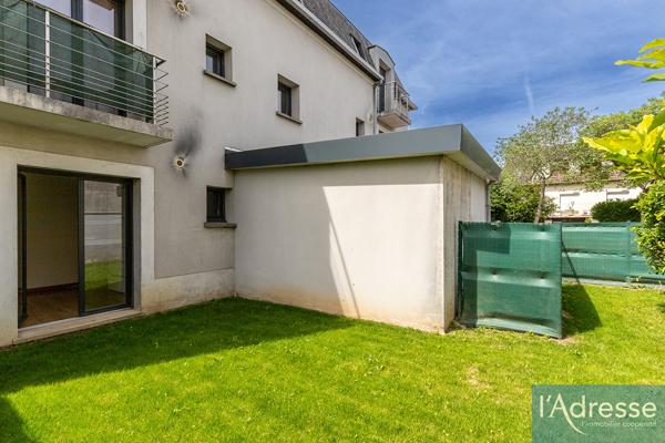 Appartement de 61m2 avec jardin privatif de 115m², Résidence de 2013, Orsay