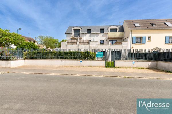 Appartement de 61m2 avec jardin privatif de 115m², Résidence de 2013, Orsay