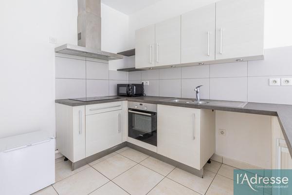 Appartement de 61m2 avec jardin privatif de 115m², Résidence de 2013, Orsay