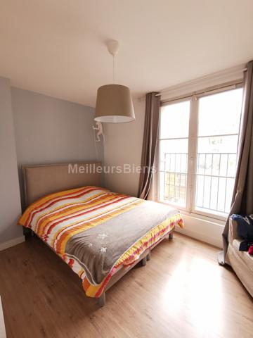Hyper centre Appartement 70 m2, 2 chambres, place de parking