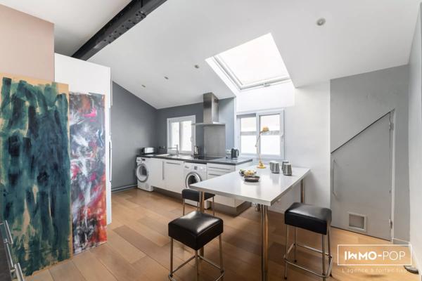 Appartement en dernier étage Paris 3ème - 3/4 chambres - 90m² - 999.000€