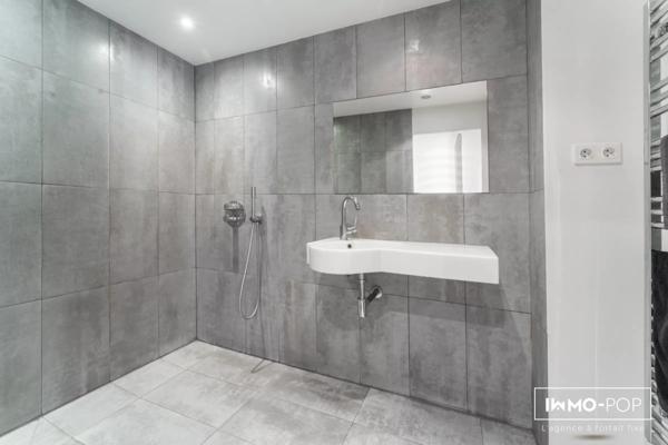 Appartement en dernier étage Paris 3ème - 3/4 chambres - 90m² - 999.000€