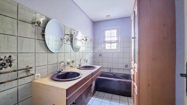 Orvault Bois Raguenet - Clos de la Rotonde : En vente maison 3 chambres + 4ème possible, bureau, vie de plain pied. Superbe parcelle !