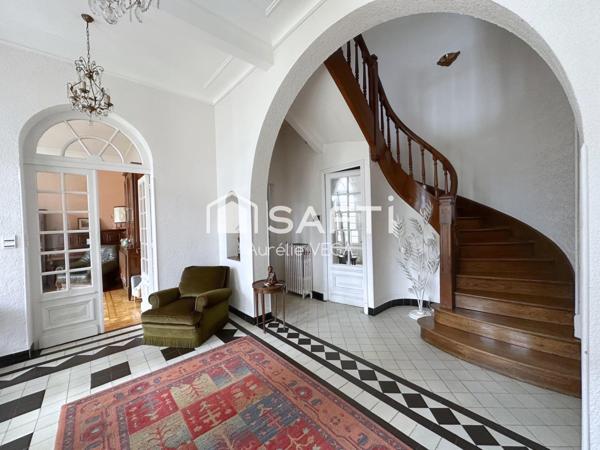 Maison de maître 10 ch avec parc, piscine et terrain de tennis