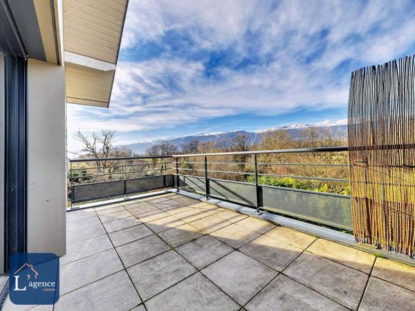 Studio 32 m2 Garage Vue Jura Dernier Etage