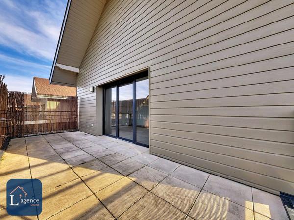 Studio 32 m2 Garage Vue Jura Dernier Etage