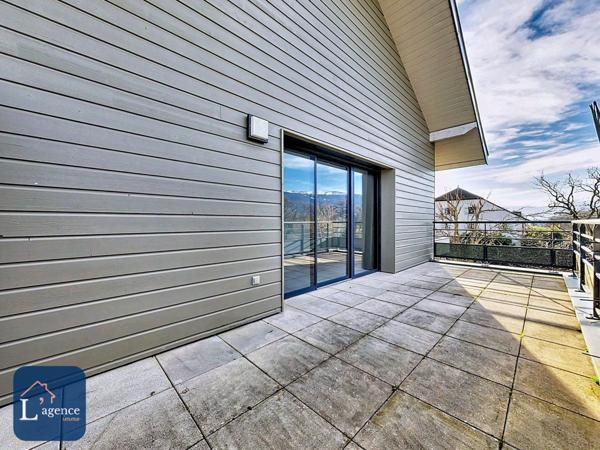 Studio 32 m2 Garage Vue Jura Dernier Etage