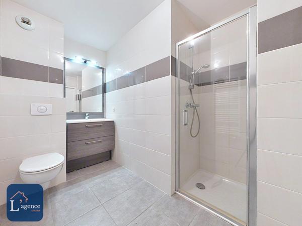 Studio 32 m2 Garage Vue Jura Dernier Etage