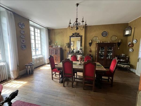 Maison à vendre |  La Châtre |  6 pièces | 254 m²