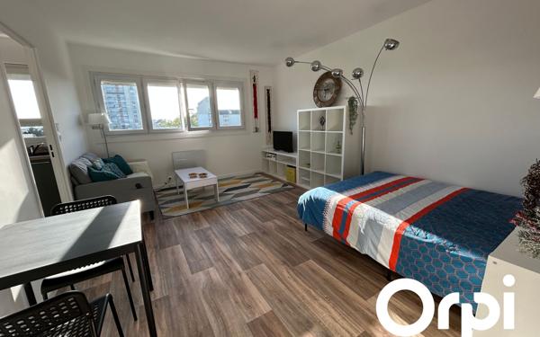 Appartement à louer    1 pièce • 30 m2 Maurepas