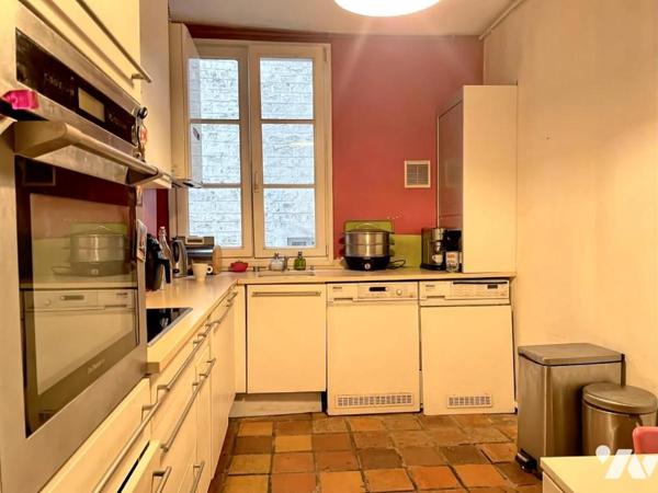 Paris 4ème -Appartement - 6 pièces , 2ème étage, Hotel de Ville à 5mn du métro