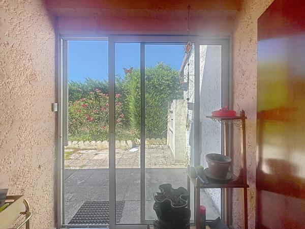 Maison Oraison 2 pièces 54.57 m² habitables avec terrasse, garage et dépendance