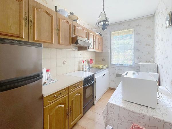 Maison Oraison 2 pièces 54.57 m² habitables avec terrasse, garage et dépendance