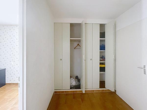 Maison Oraison 2 pièces 54.57 m² habitables avec terrasse, garage et dépendance