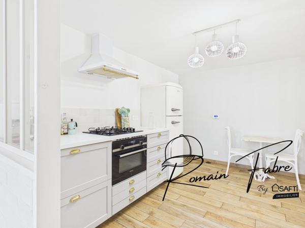 Maison en pierre entièrement rénovée avec 3 chambres, 2 bureaux