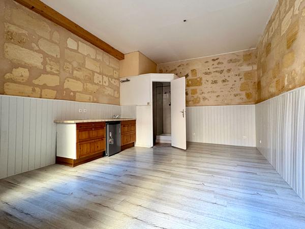 Studio avec extérieur - Saint-Michel , Bordeaux
