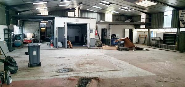 Vente Local commercial 7 pièces 760 m2 à Déville-Lès-Rouen
