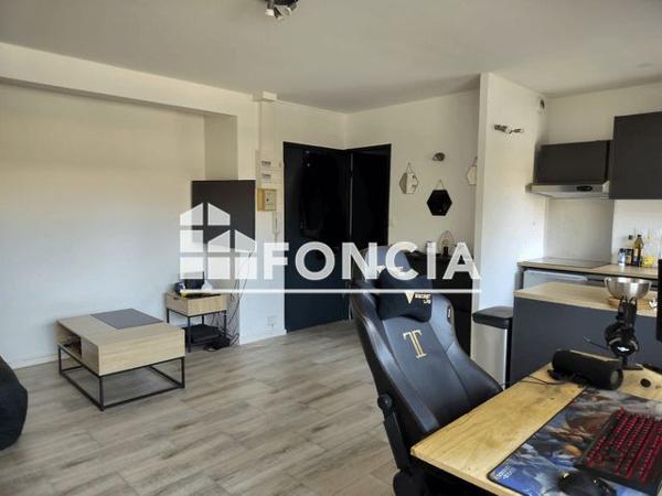 Location Studio 33.79 m² - 8 RUE PERINOT Bordeaux Cauderan 33200