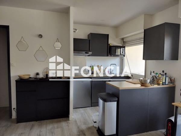 Location Studio 33.79 m² - 8 RUE PERINOT Bordeaux Cauderan 33200