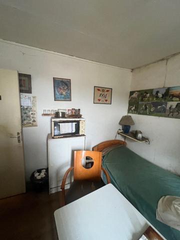 IMMEUBLE LAVAL 150 m²