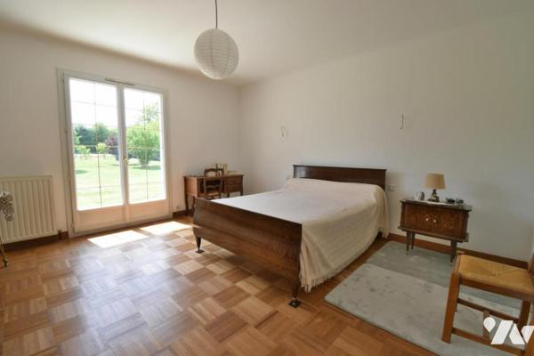 Maison sur sous-sol sur terrain de 4990 m²