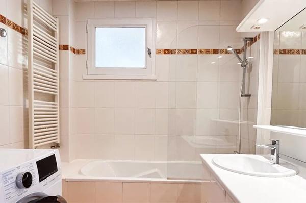 Appartement T4 en duplex de 84 m2.